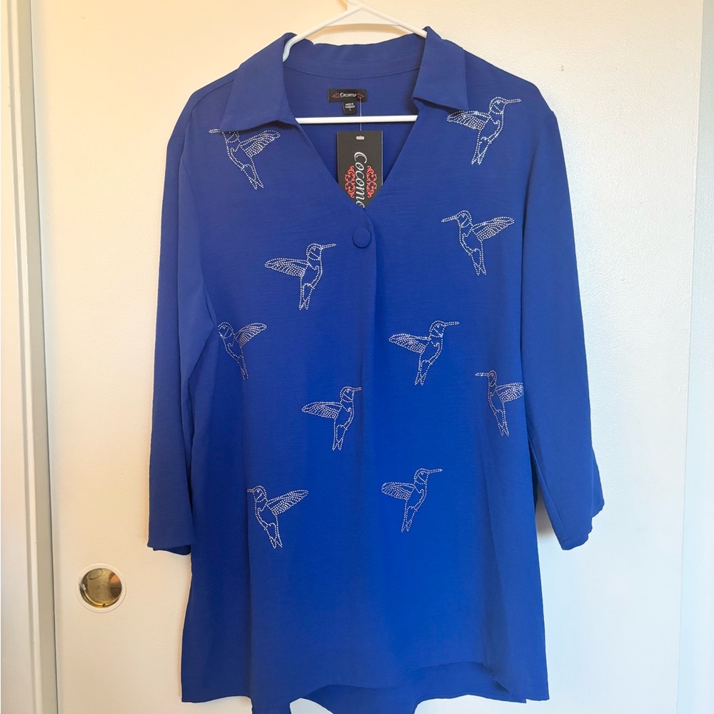 Cocomo Quarter Sleeve Women's Blue Hummingbirds Embellished Top NWT